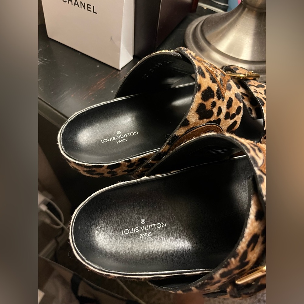 Louis Vuitton slip on mules - Picture 4 of 6